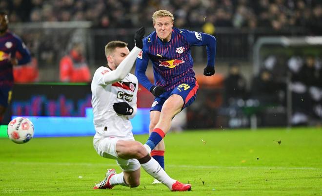 开云体育-赛前莱比锡备战欧篮联;止住颓势细节曝光;气氛紧张;轮换策略成焦点的简单介绍