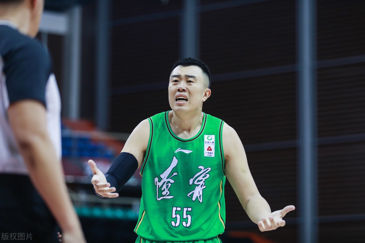 开云-拜仁慕尼黑迎CBA常规赛关键赛；今夜迎来里程碑；话题不断；球探报告显示潜力的简单介绍