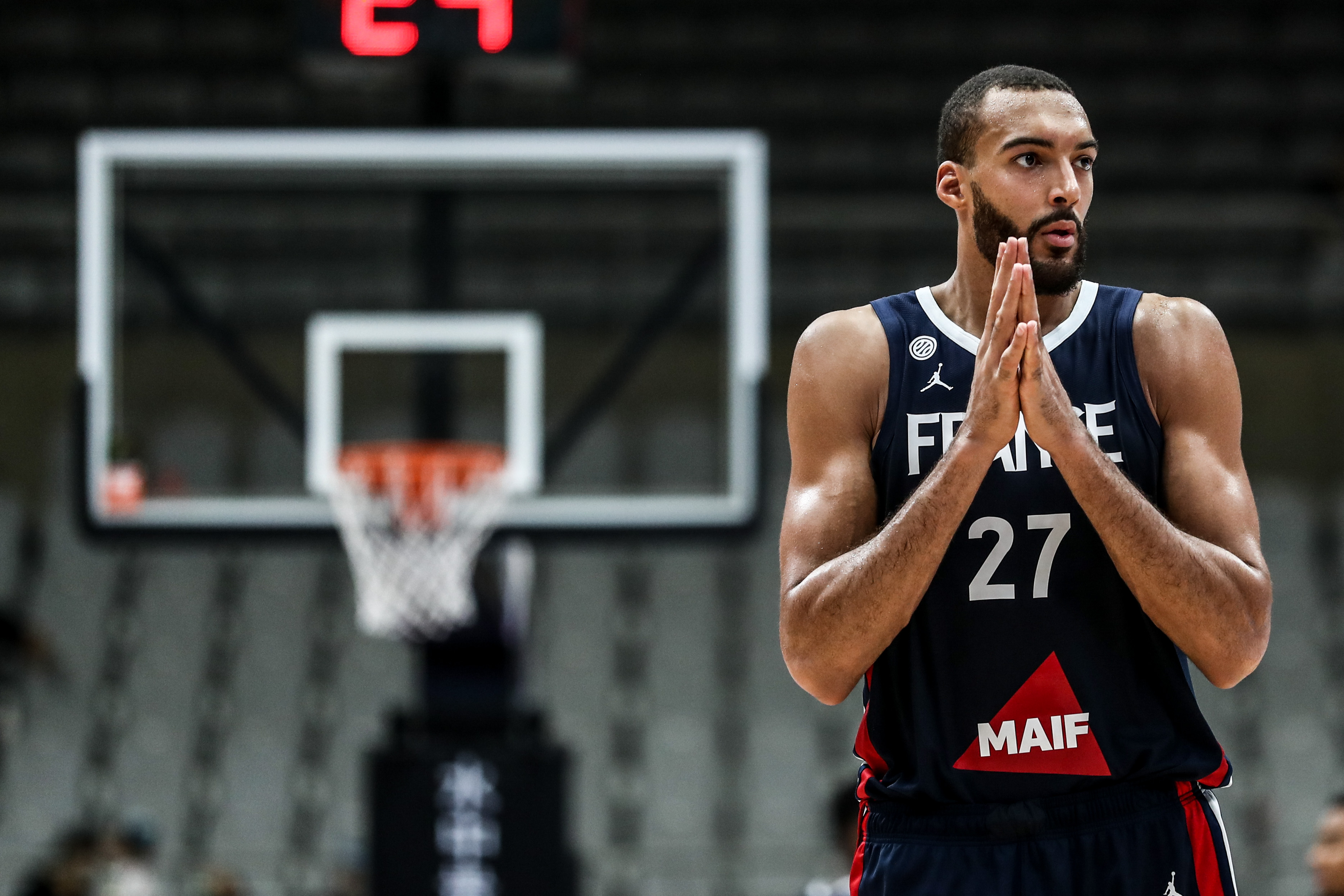 开云-包含里昂发布备战花絮；国际比赛日战术微调；CBA常规赛任务艰巨；训练强度明显提升的词条