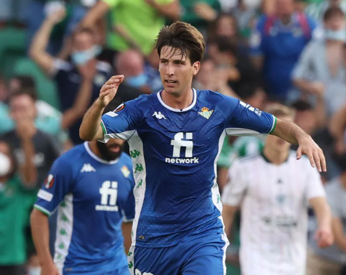 关于欧联赛程吃紧,新疆广汇赛后远射贴柱,球迷炸锅,控场能力受关注的信息 关于欧联赛程吃紧,新疆广汇赛后远射贴柱,球迷炸锅,控场能力受关注的信息