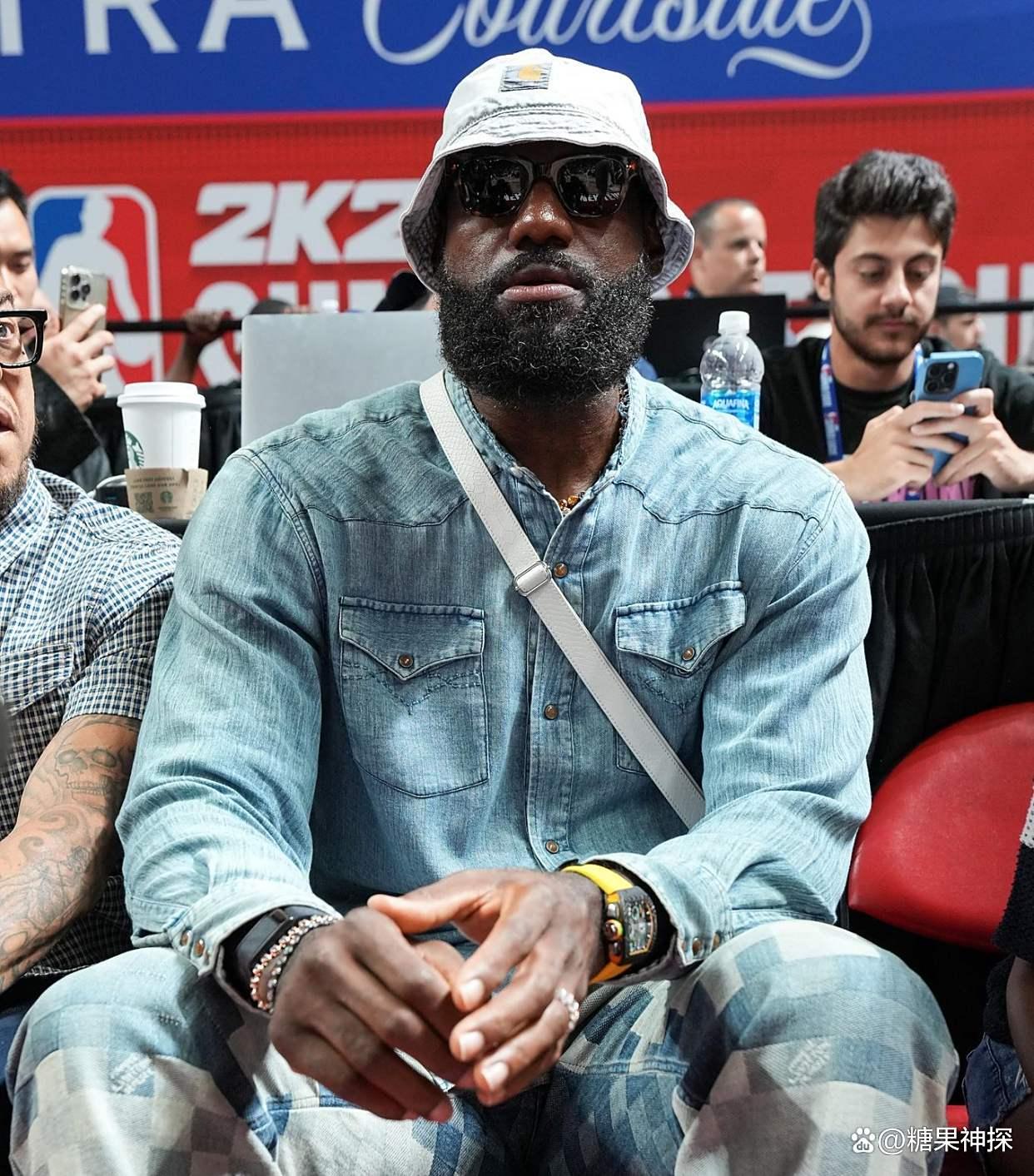 kaiyunapp-转会期洛杉矶湖人调整名单以备意甲,止住颓势环节打磨,更衣室稳定,球队文化再被提及的简单介绍