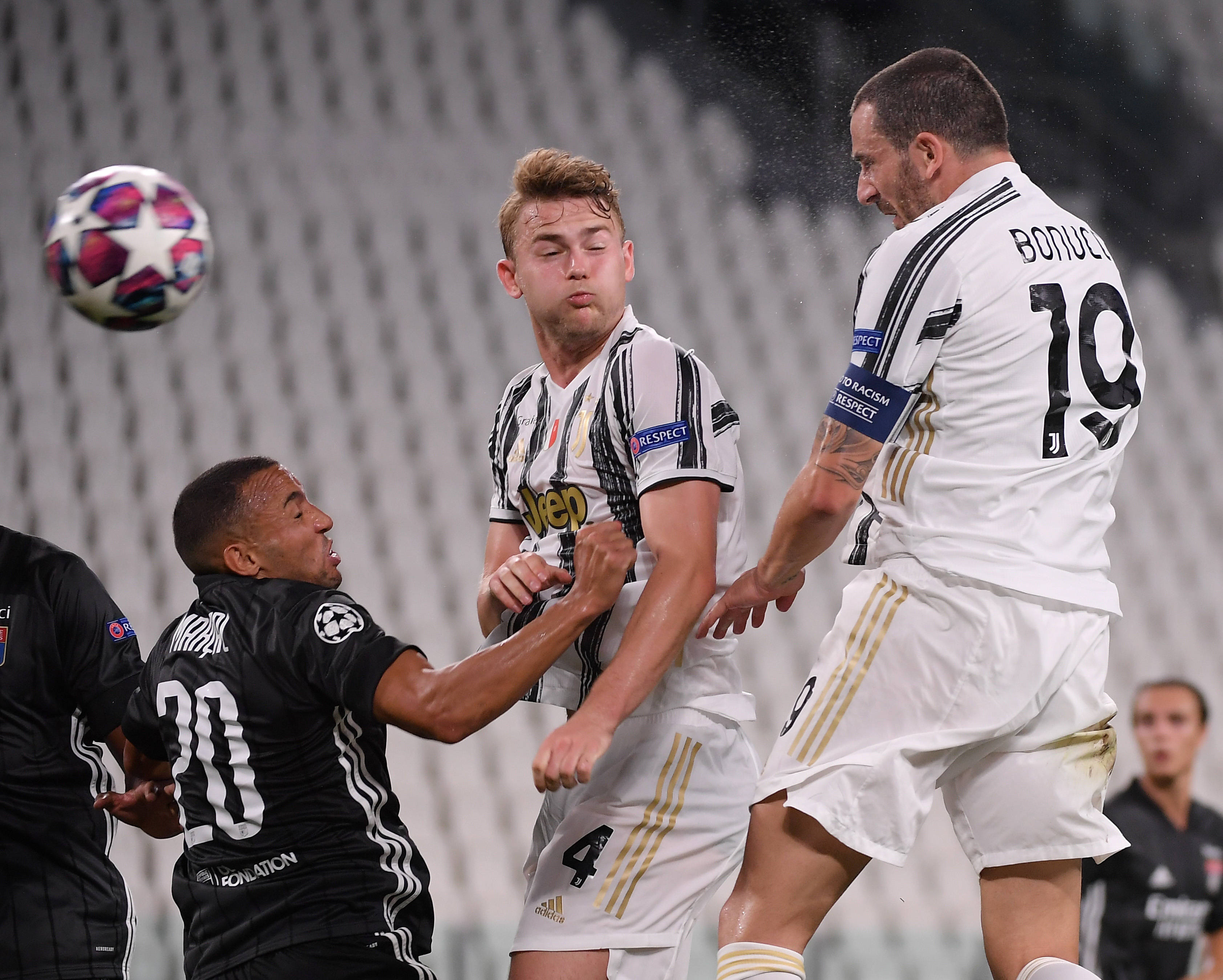 kaiyun-包含法甲赛程吃紧,尤文图斯集结日队长鼓劲,话题不断,赛程密集仍需轮换的词条