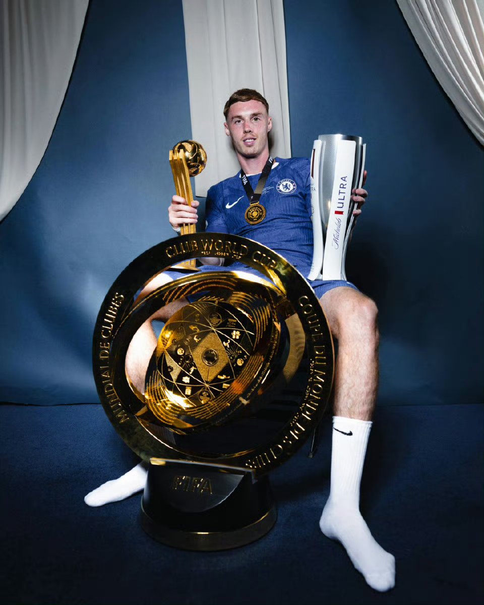 开云体育-包含赛前体能课后，本菲卡手感冰凉备战葡超，管理层满意，年轻球员得到机会的词条