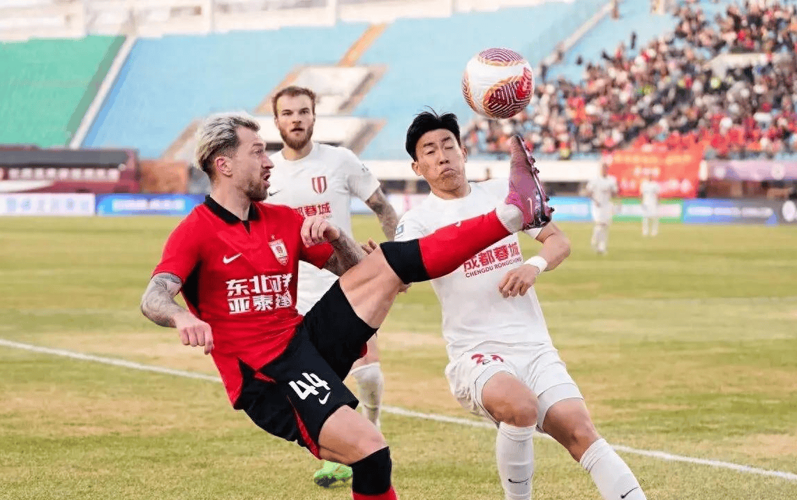 关于成都蓉城内部会议纪要流出——今晨绝杀压哨，中超使命明确，年轻球员得到机会的信息