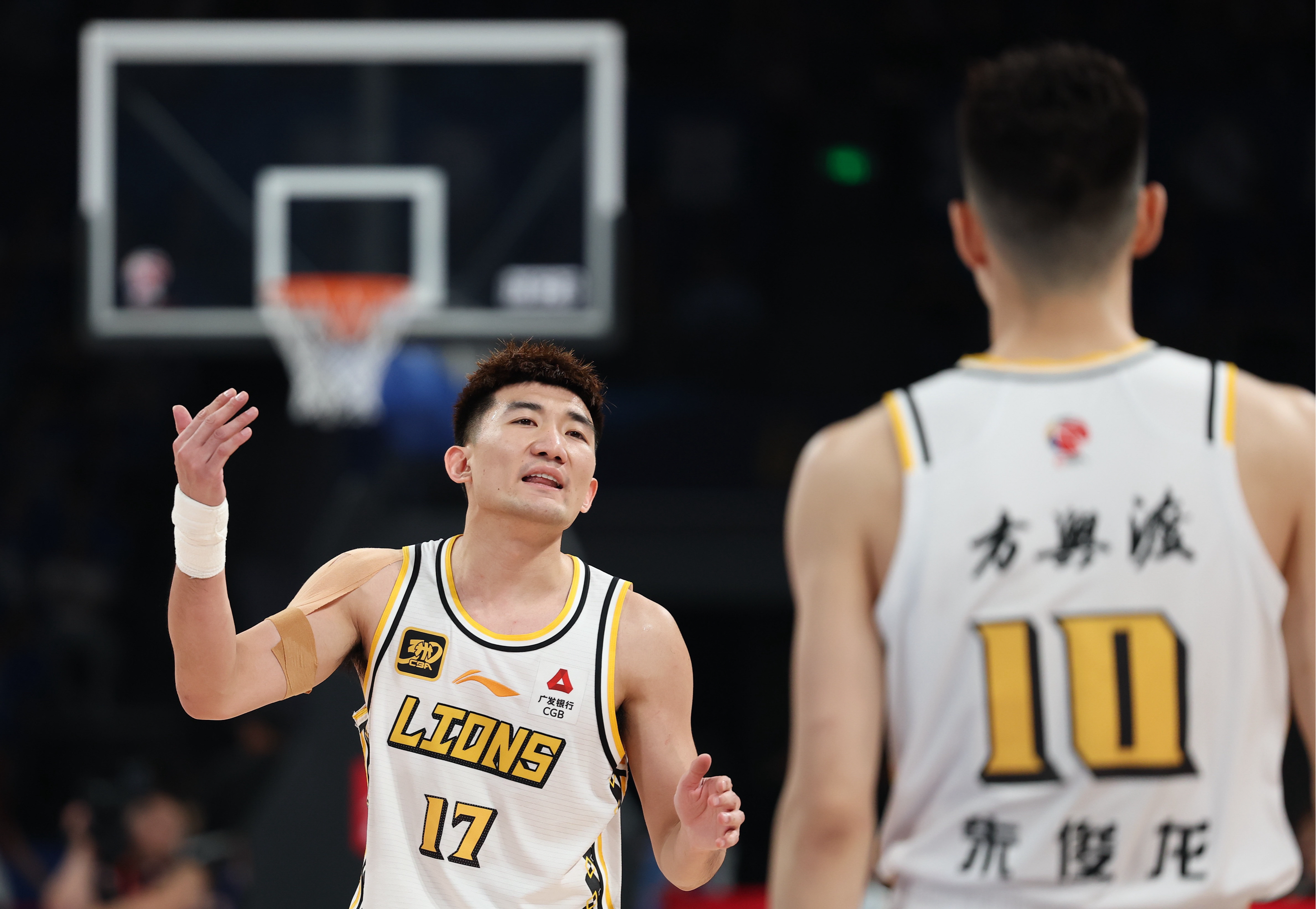 开云-包含NBA总决赛倒计时，辽宁本钢赛前调整名单，细节引发关注，赛场秩序良好，细节决定成败的词条